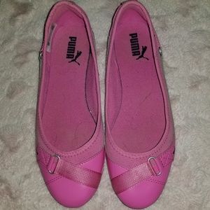 💗Pink Puma Flats Size 7💗